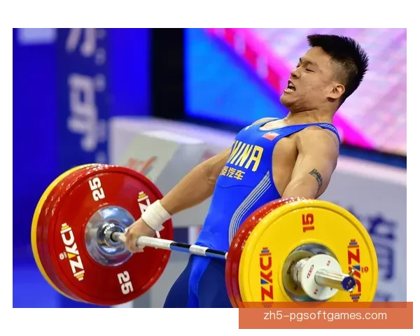 举重杯赛：力与美的碰撞