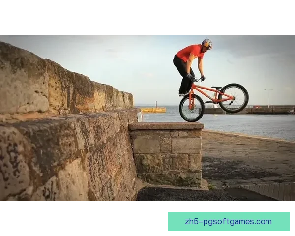 学习BMX技巧：提升攀爬、跳跃和转弯能力