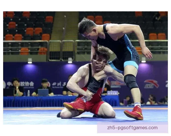 精彩激情！摔跤公开赛风云再起
