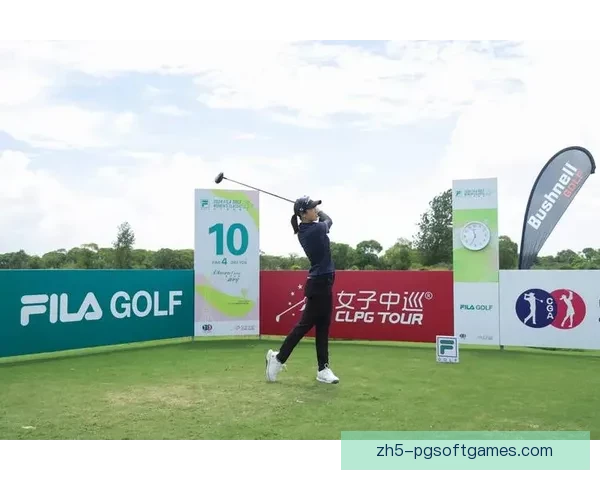 高尔夫公开赛：聚焦精彩赛场瞬间